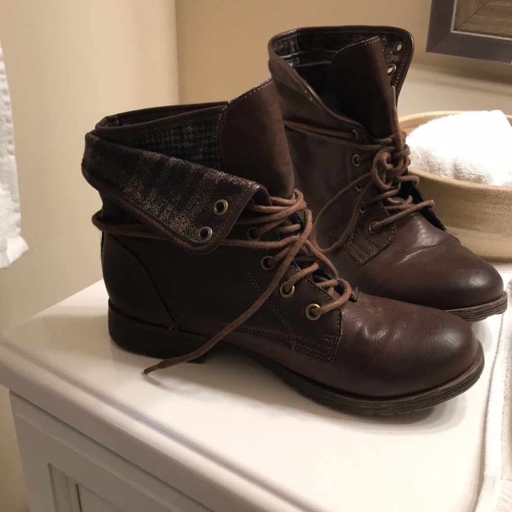 Nine West 6 1/2 boots